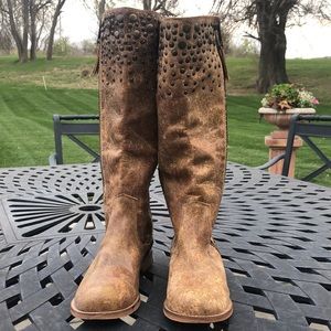 Corral Brand size 8 leather boots with grommets.